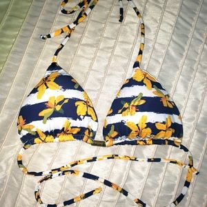 New - Maretoa floral striped bikini top